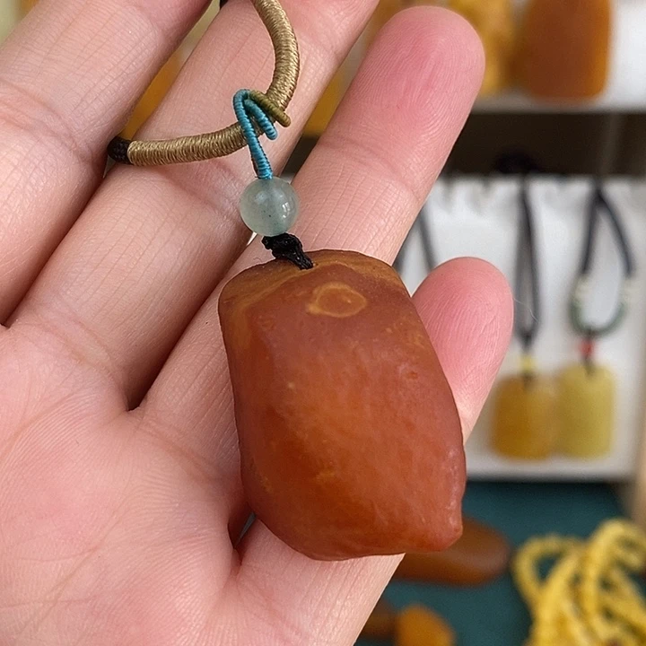 蜜蜡未镶嵌珠宝奇石吊坠