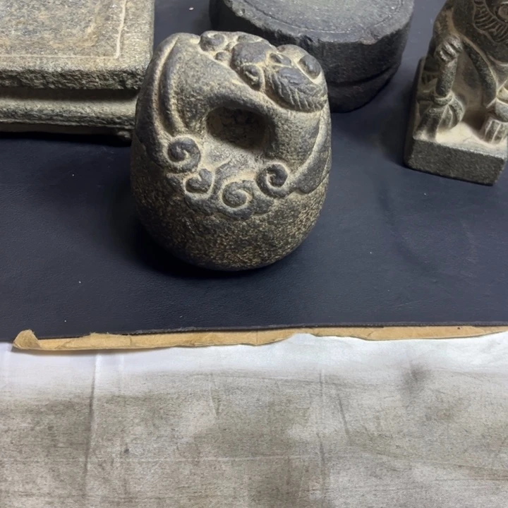 燊***O石材绿豆青蝙蝠石权完整