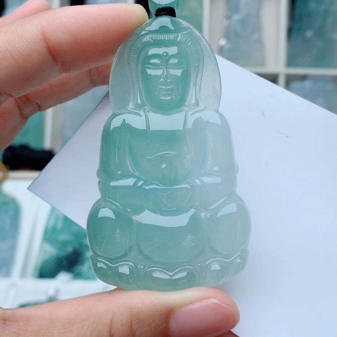 翡翠颈饰未镶嵌正装观音