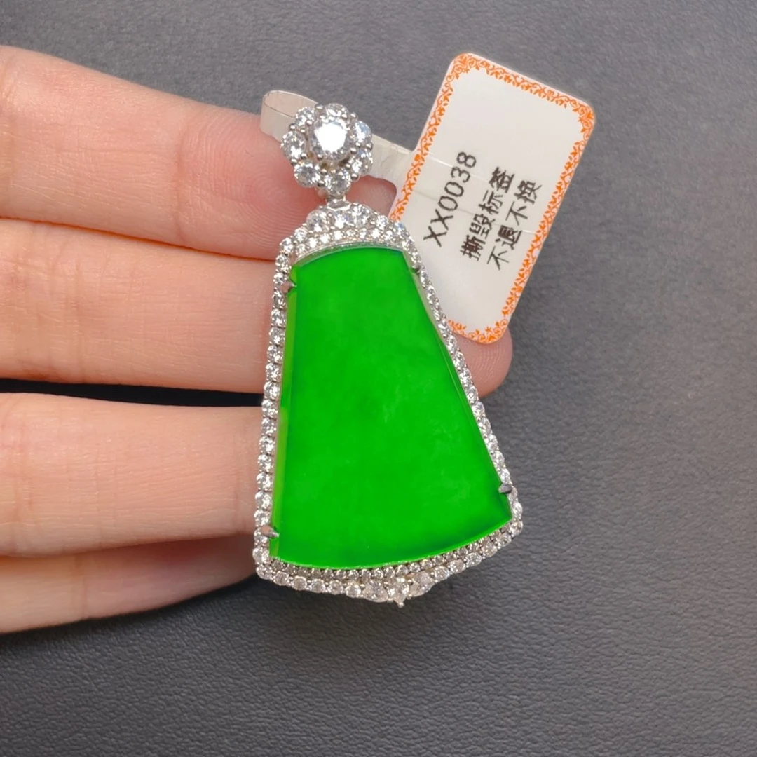 【闪购商品】吊坠(不含链)银S925镶嵌翡翠