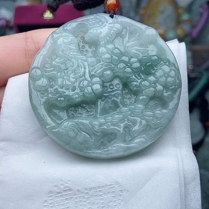 翡翠未镶嵌颈饰翡翠双面
