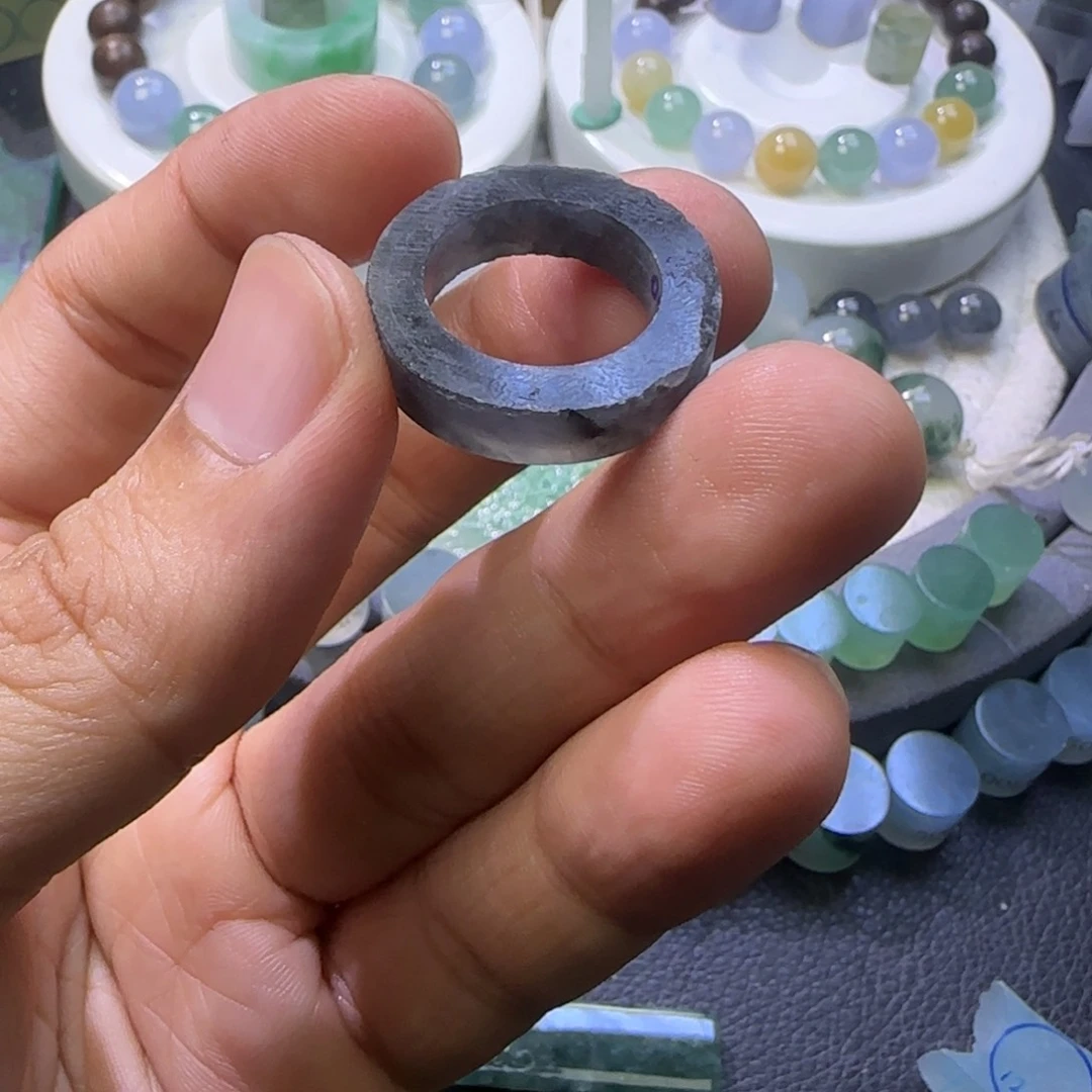 定制翡翠未镶嵌能*。翡翠