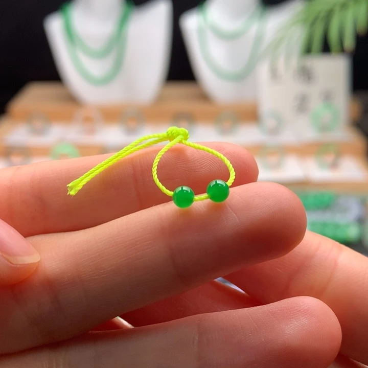 天***莲翡翠未镶嵌颈饰天然缅甸A货翡翠