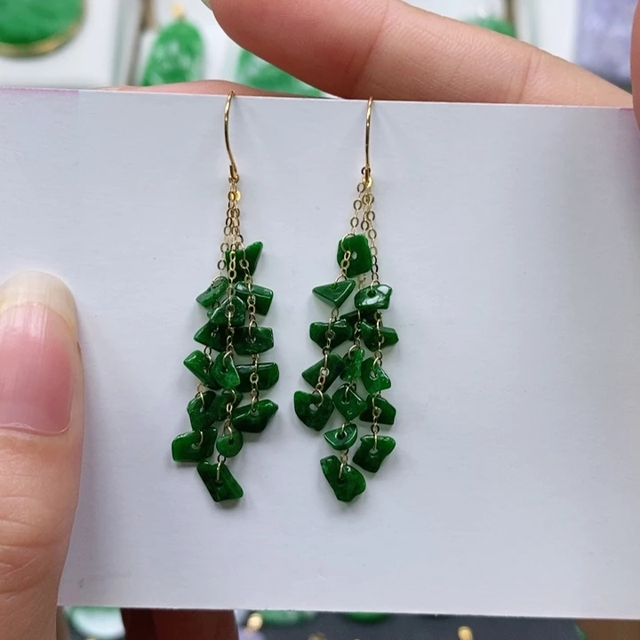 翡翠未镶嵌颈饰吊坠