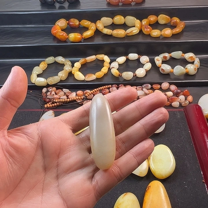 用***0颈饰未镶嵌和田玉