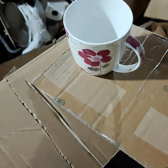 绿泥盘子碗茶壶啥都有