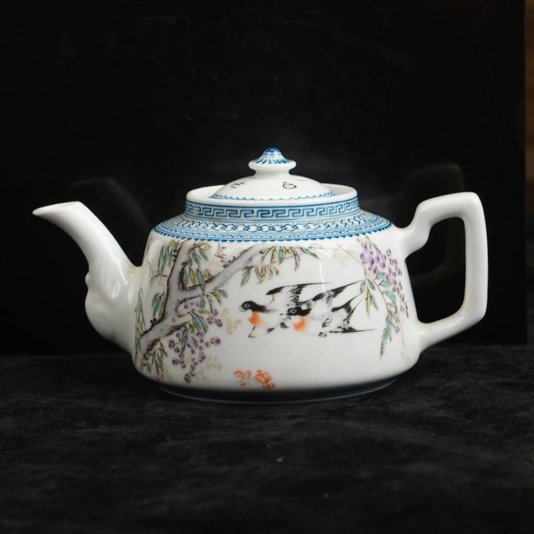 花鸟壶（高7.8cm长15.5cm）