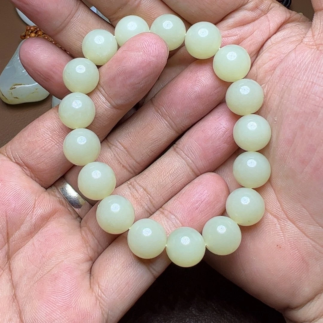 套链未镶嵌和田玉侯*