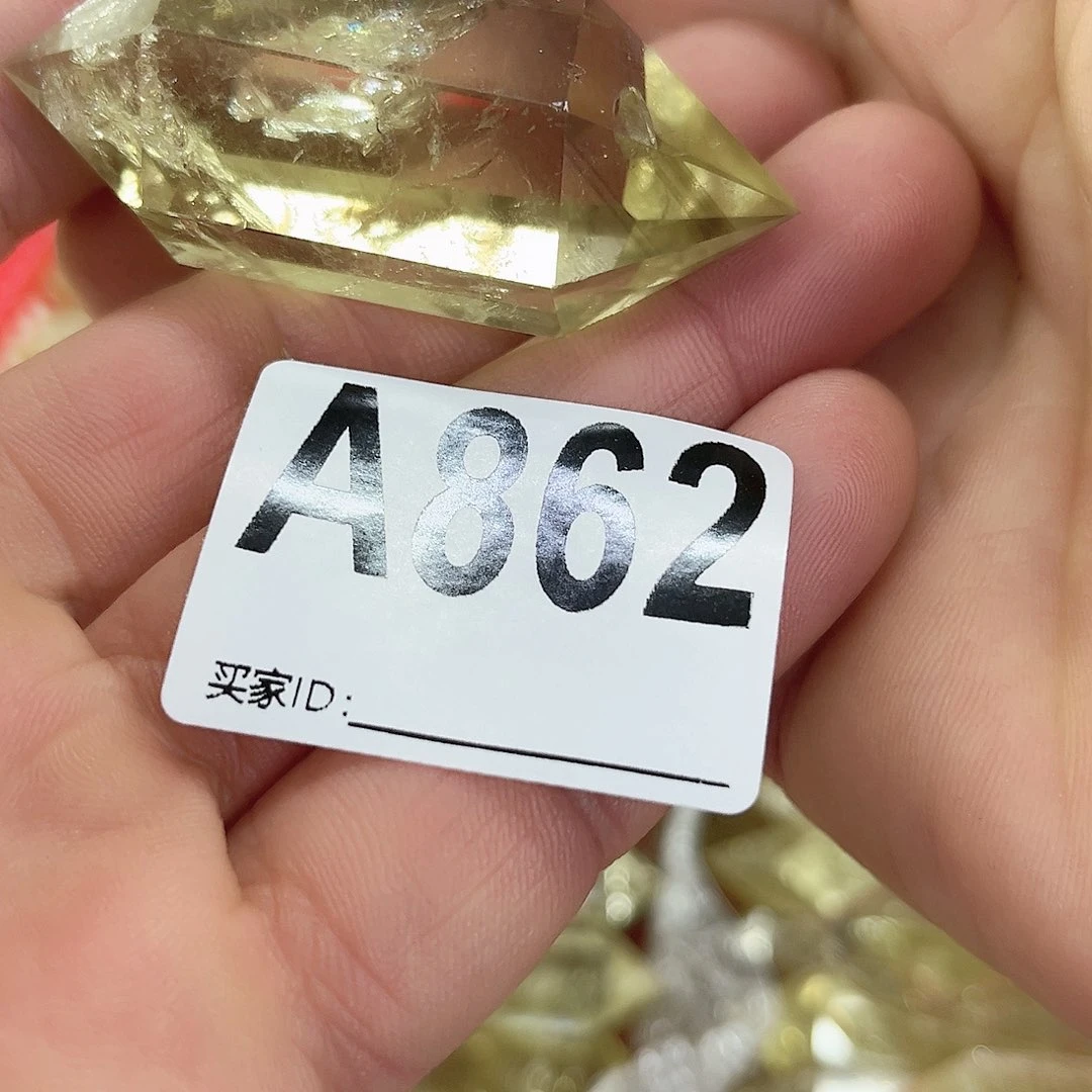 水晶天然水晶有棉有裂、完美主义者谨慎下单未镶嵌