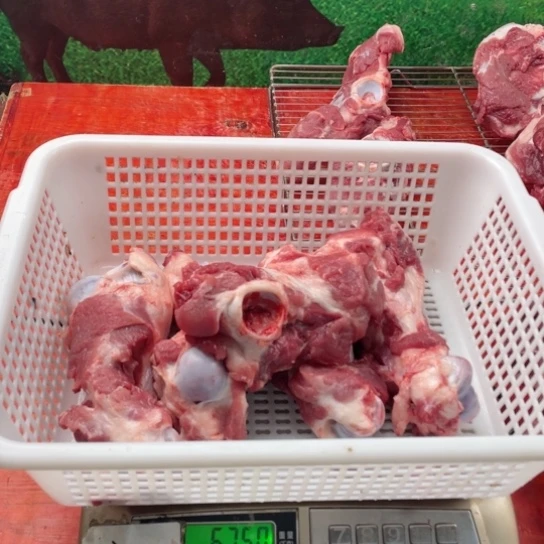 60中国大陆黑猪肉