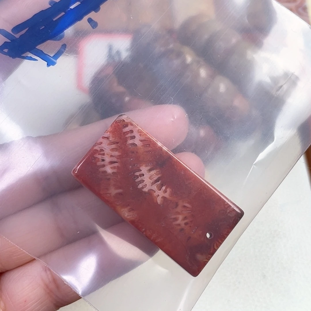 【闪购商品】硅化玉吊坠(赠链)未镶嵌^****^