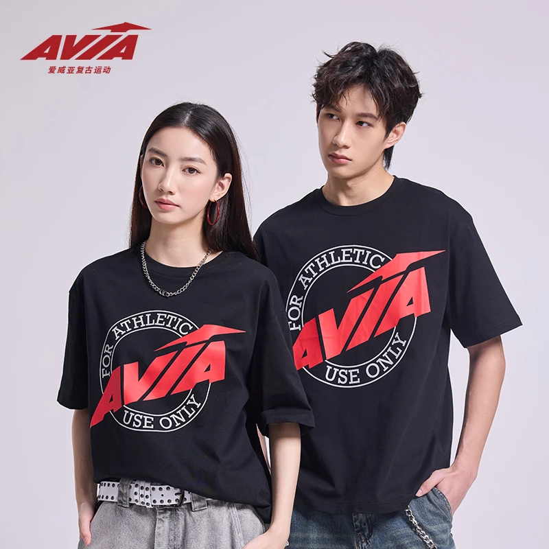 AVIA爱威亚蔡徐坤印花复古百搭宽松情侣圆领短袖T恤