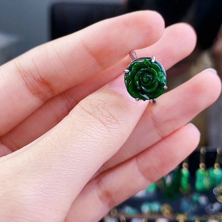 翡翠戒指银S925镶嵌饰品