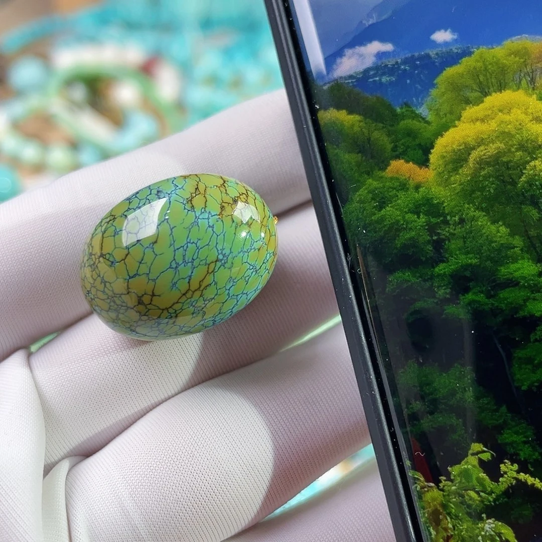 绿松石未镶嵌珠宝奇石