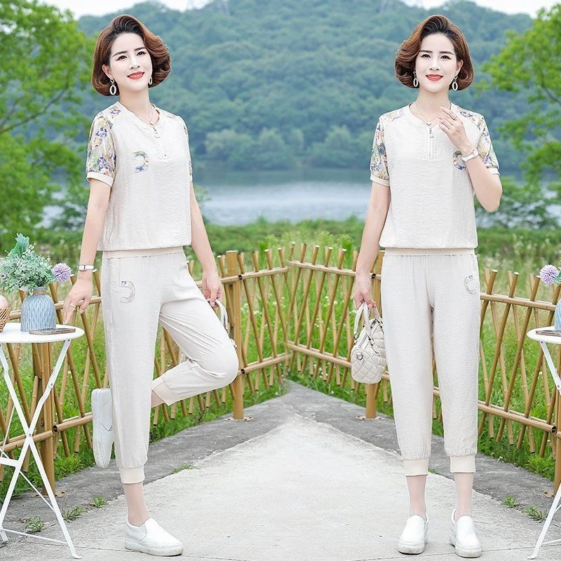 夏季清货 中老年女圆领刺绣运动套装透气吸汗两件套