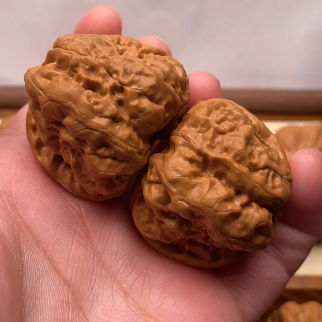 【闪购商品】把件文玩核桃边40