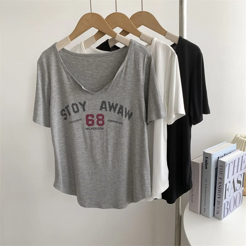 胖mm莫代尔字母印花短袖T恤女夏季新款潮流时尚休闲百搭v领上衣女