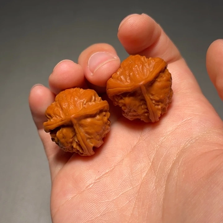 文玩核桃把件三棱601