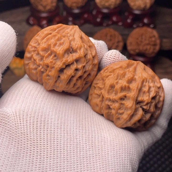 文玩核桃把件秦岭帝王官帽41全