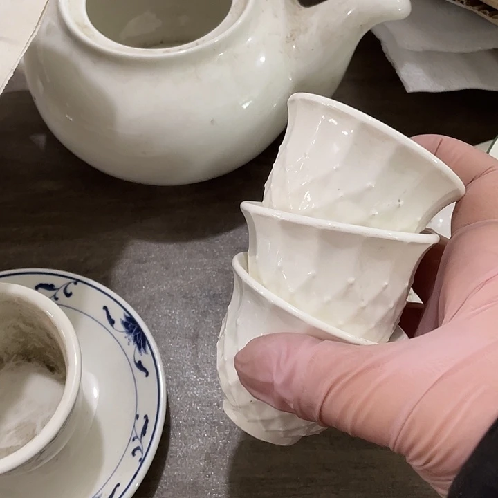 瓷片陶瓷小酒杯3个