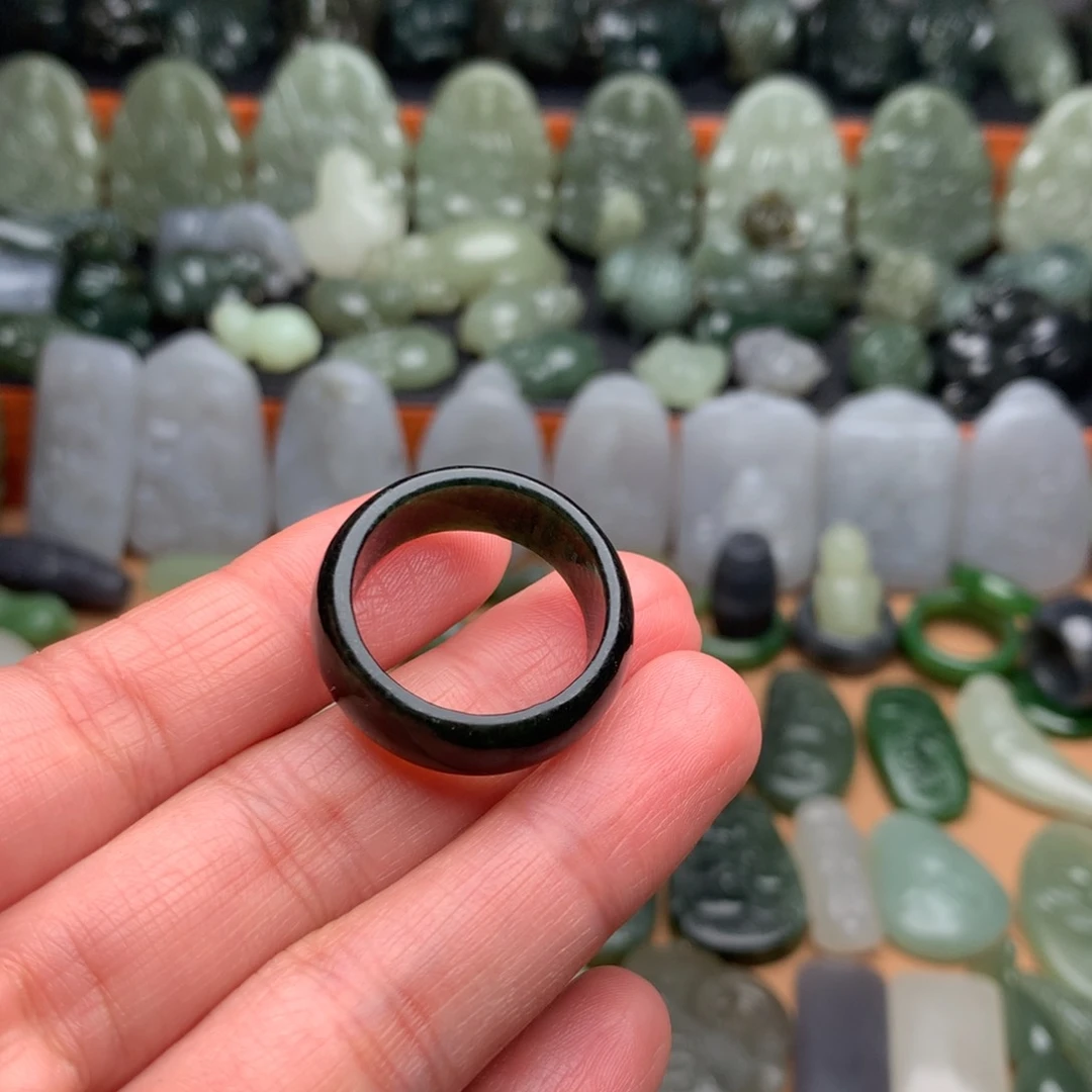 和田玉颈饰未镶嵌挂件72