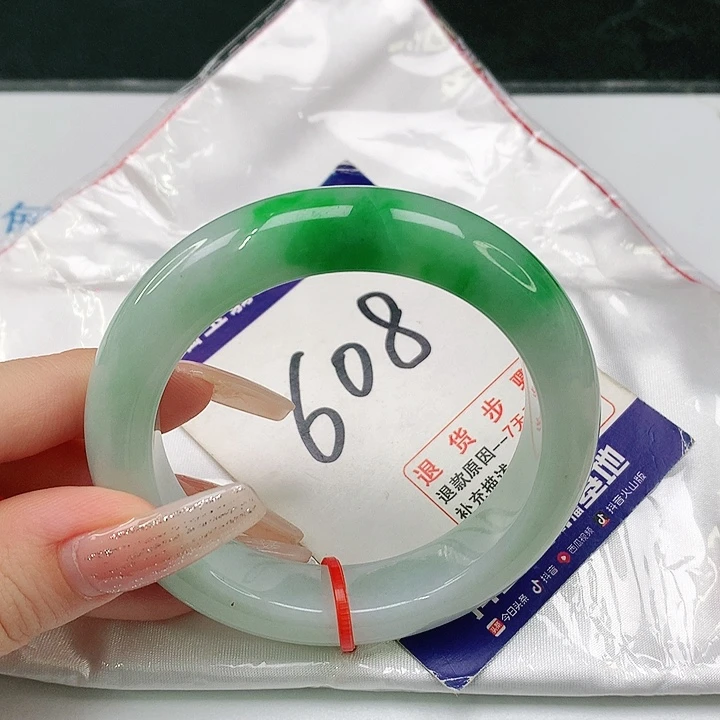 未镶嵌手镯翡翠翡翠手镯