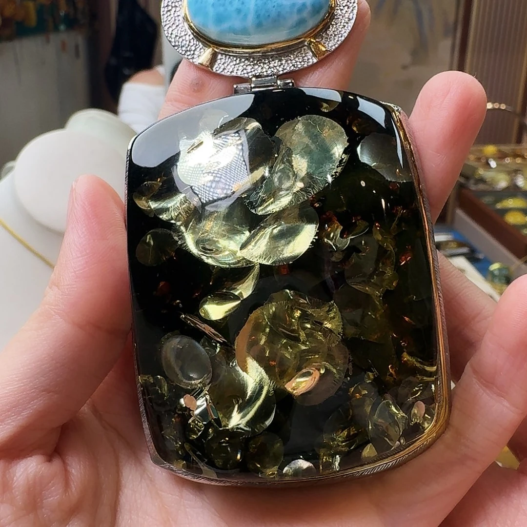 琥珀未镶嵌颈饰吊坠