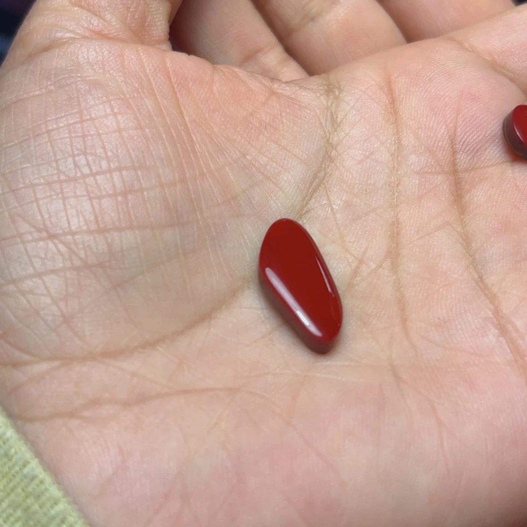 南红玛瑙未镶嵌珠宝奇石