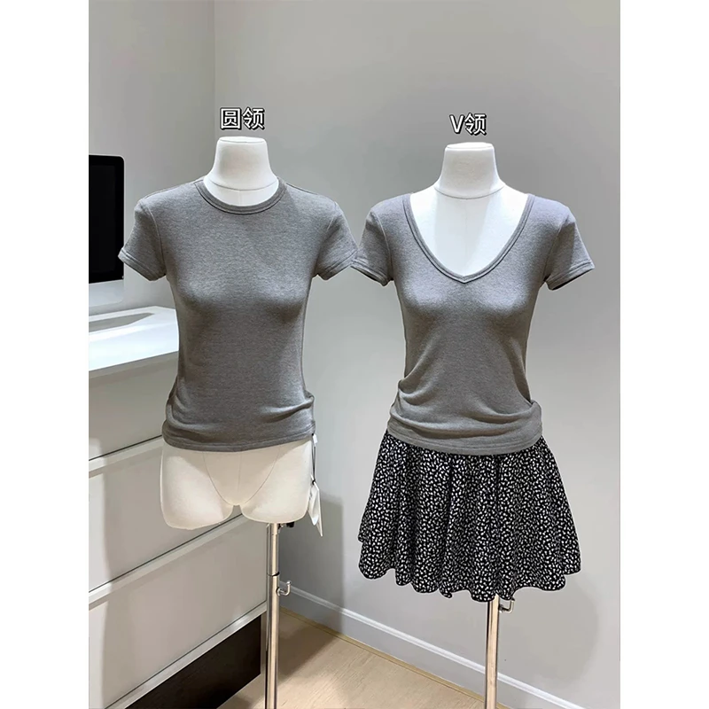 Moses Queen/魔西女王夏季v领修身正肩上衣百搭收腰显瘦短袖T恤女