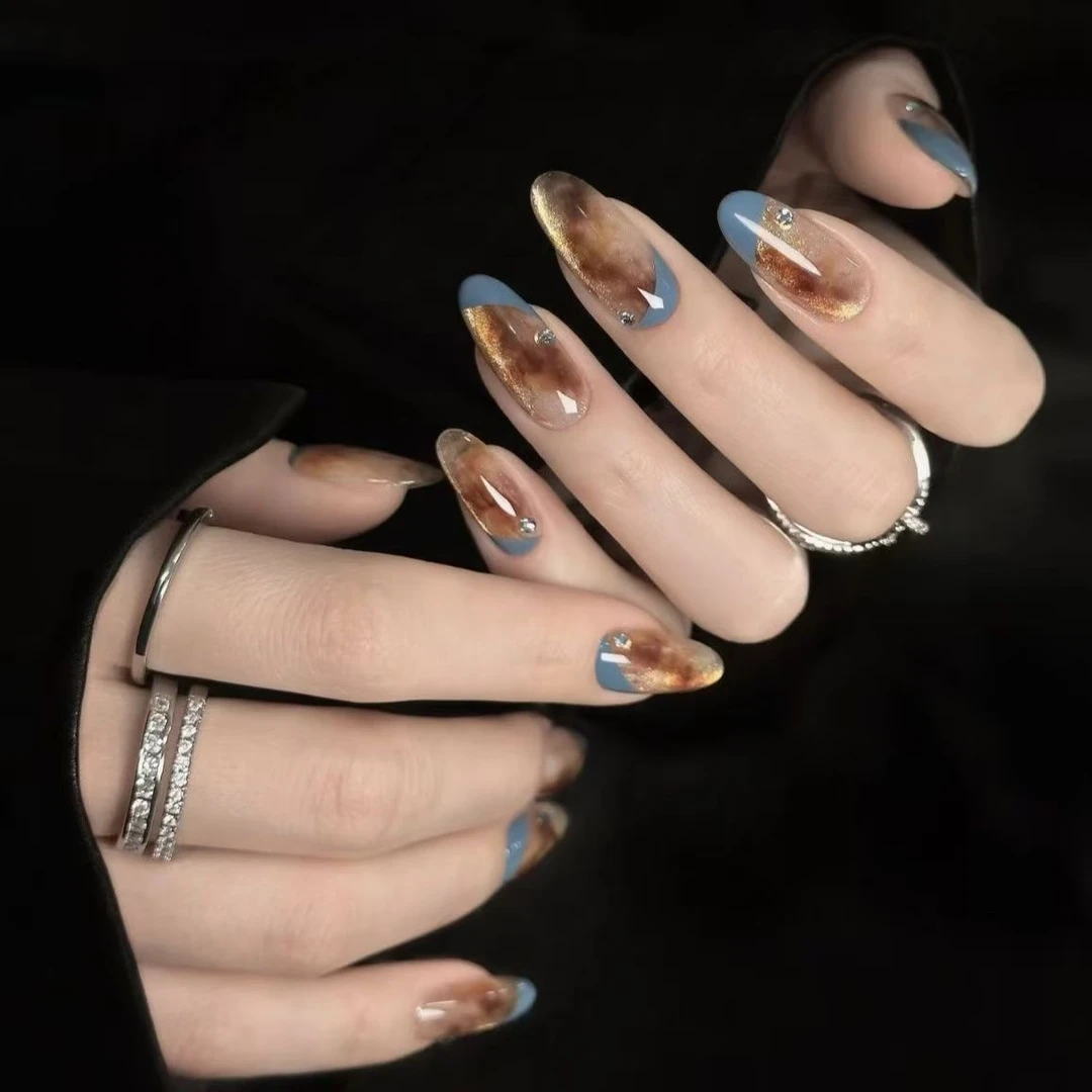 手工穿戴甲气质秋冬新款琥珀晕染法式猫眼复古甲片高级感显白美甲