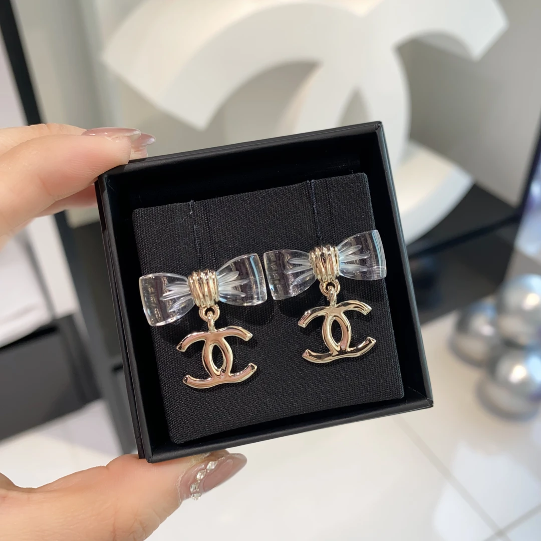全新未使用 Chanel/香奈儿 25P透明亚克力蝴蝶结耳钉