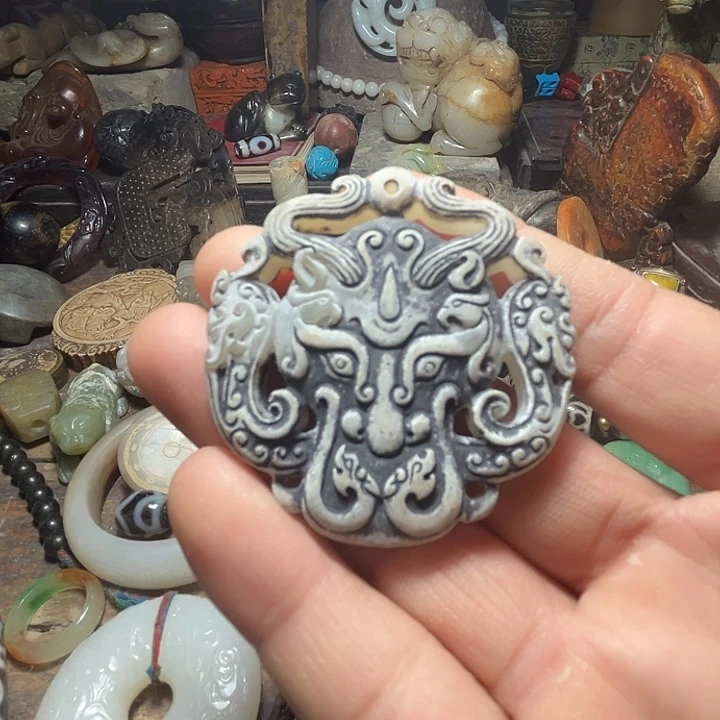 和田玉（糖玉）未镶嵌挂件