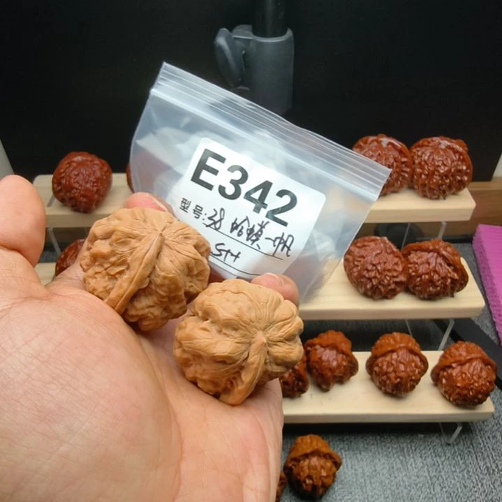 文玩核桃吊坠38蛤蟆头一根筋e342