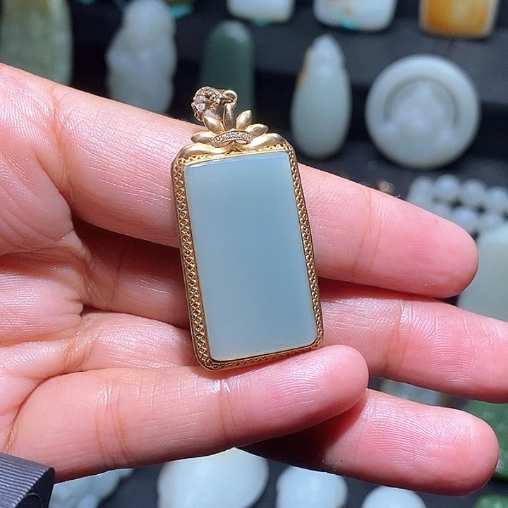 和田玉粉青未镶嵌