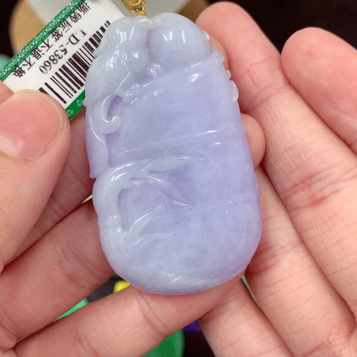 颈饰18K金镶嵌翡翠