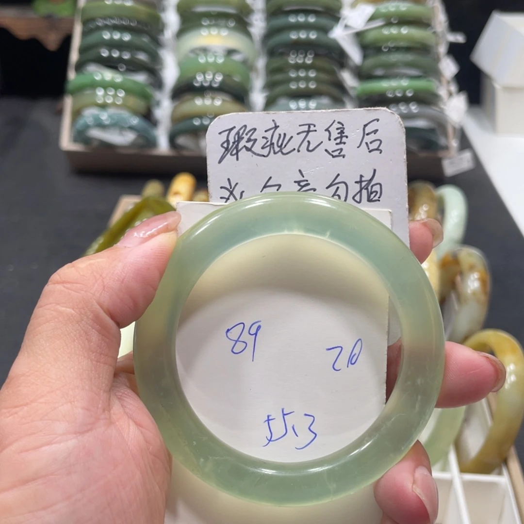 未镶嵌蛇纹石玉手镯