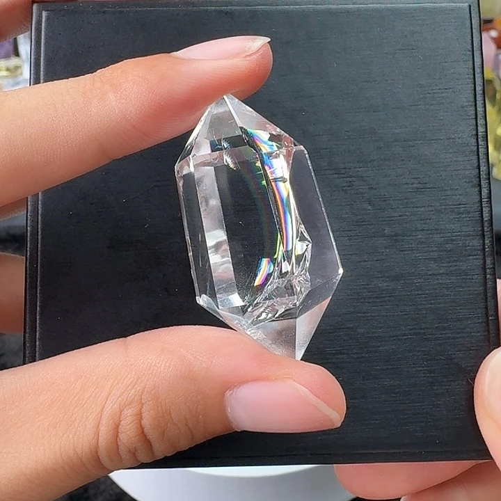 未镶嵌珠宝半成品水晶七彩白水晶