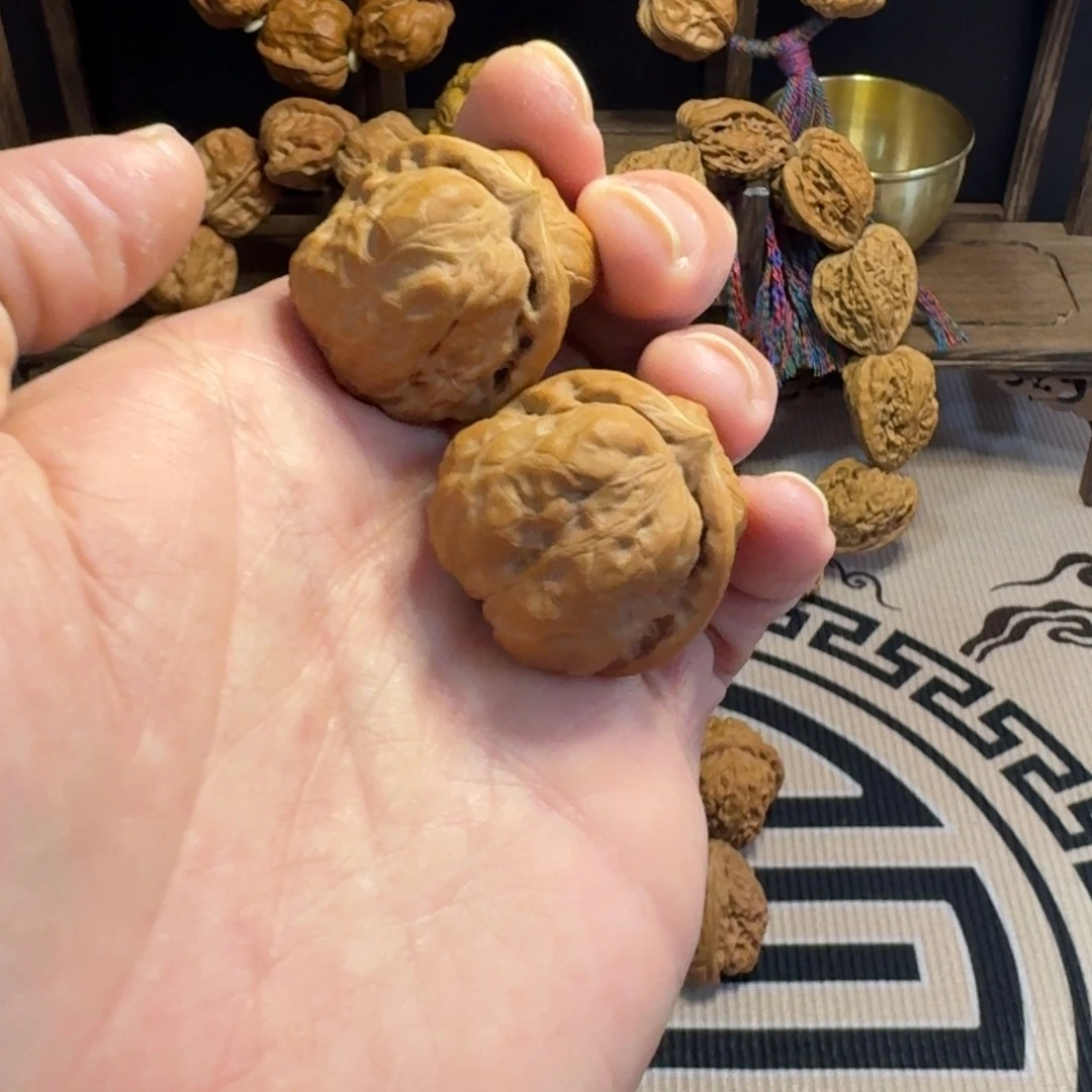 文玩核桃把件蛤蟆头全品33尺