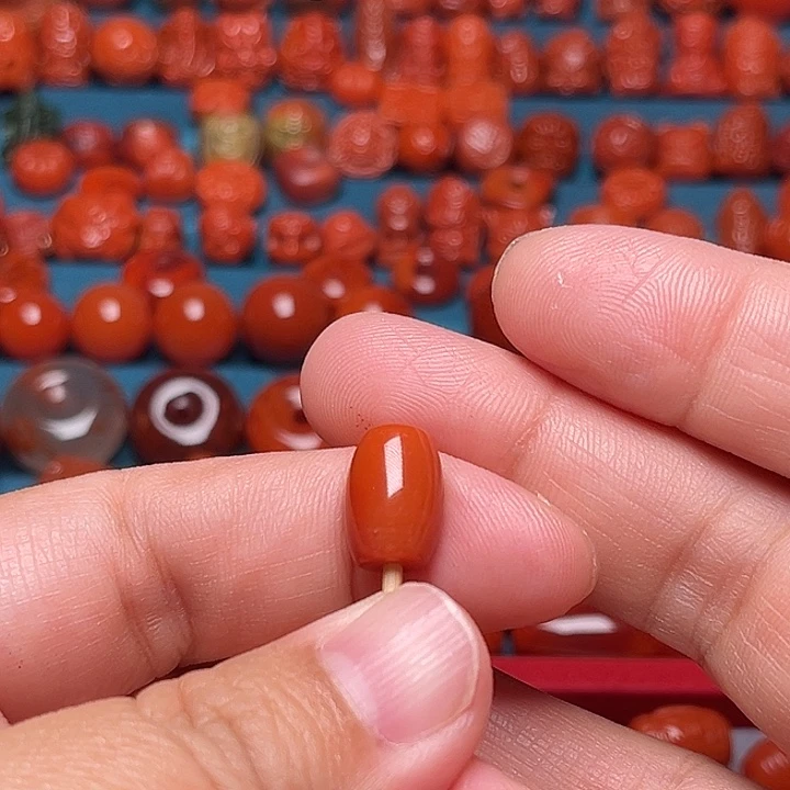 汐***调南红玛瑙配饰未镶嵌8.6mm
