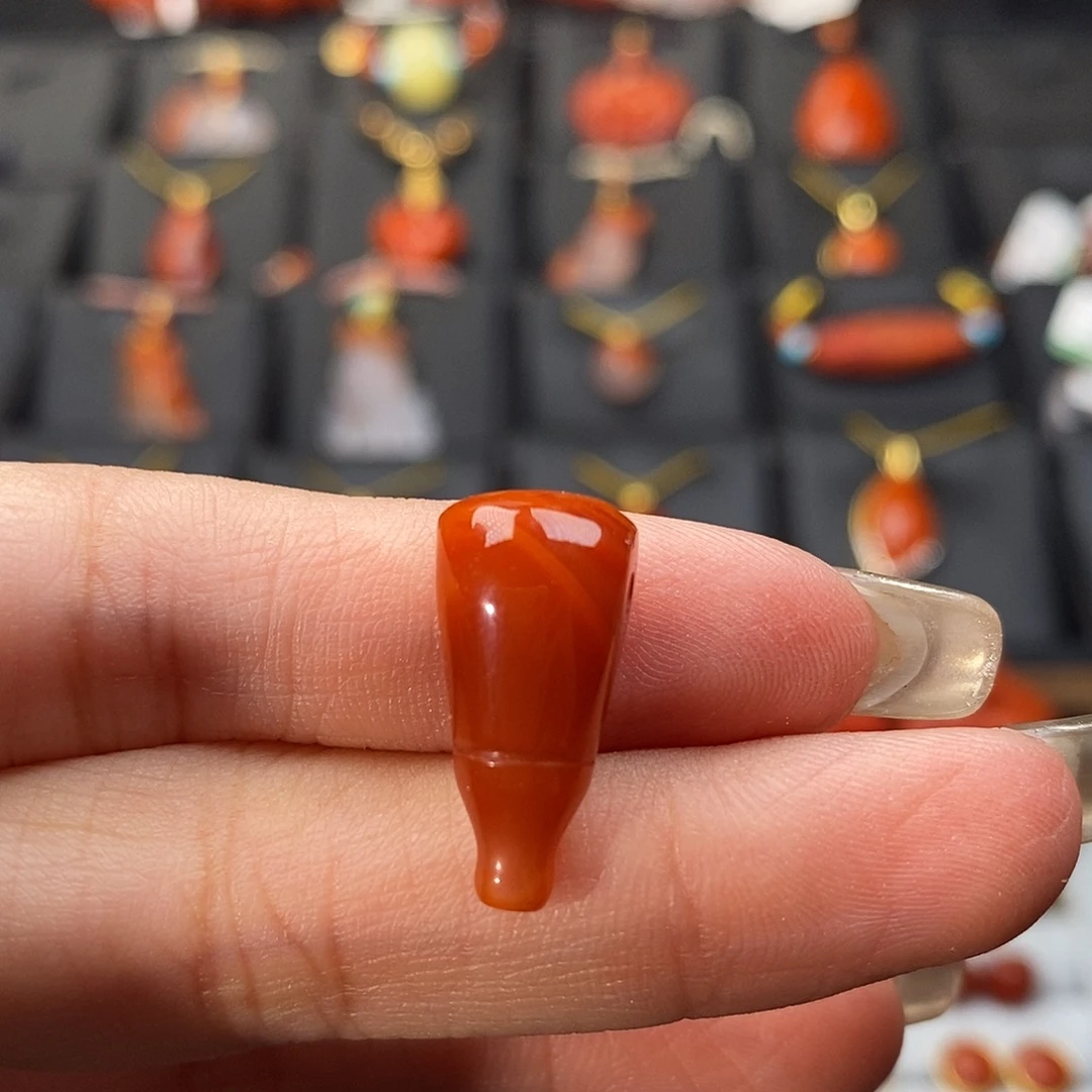 小***斌南红玛瑙未镶嵌四川凉山瓦西三通