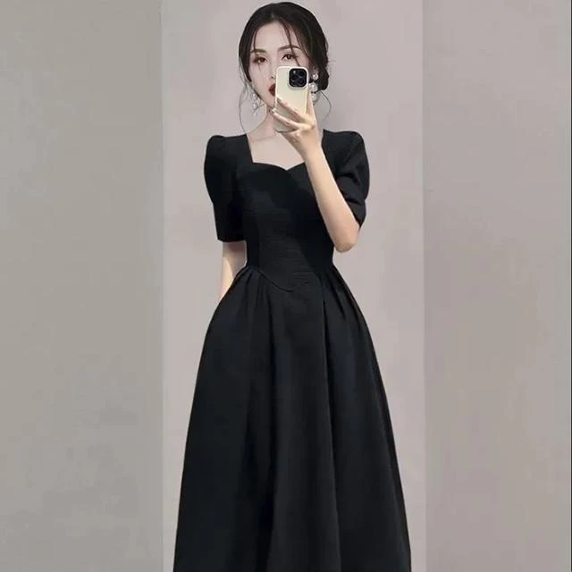 气质赫本风高级感方领连衣裙2023夏季新款女装洋气收腰泡泡袖裙子