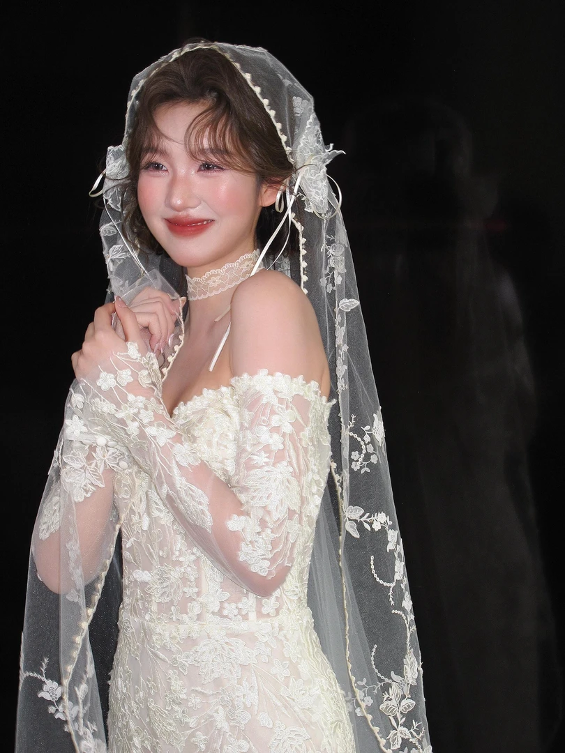 1390软纱森系蕾丝婚礼甜美风头纱