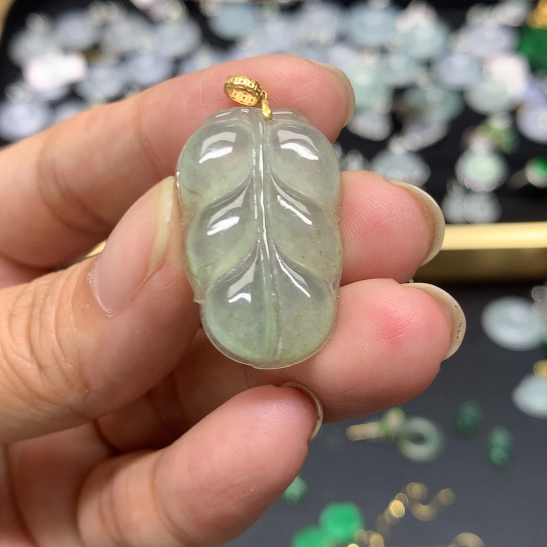 吊坠(不含链)18K金镶嵌翡翠有纹裂