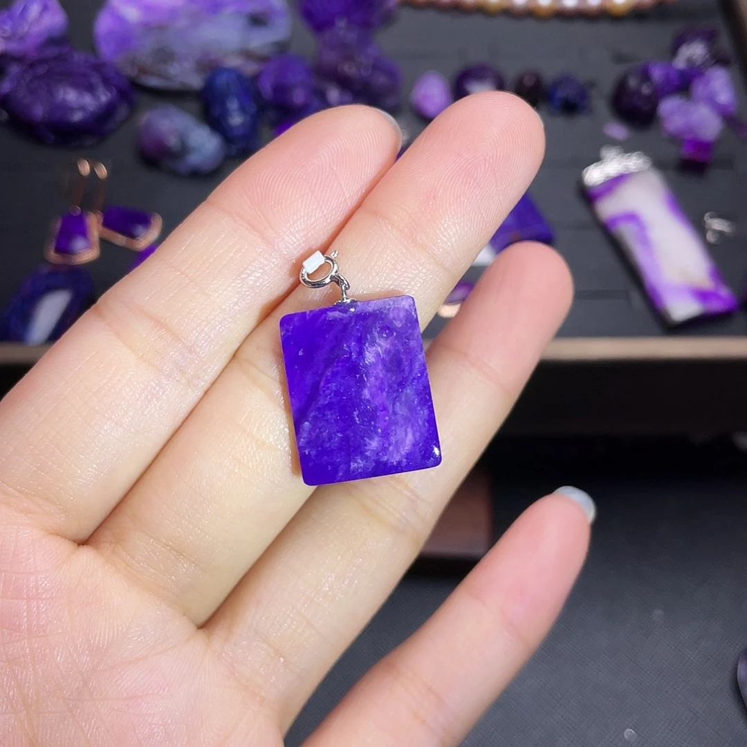 银S925镶嵌苏纪石（舒俱来）吊坠