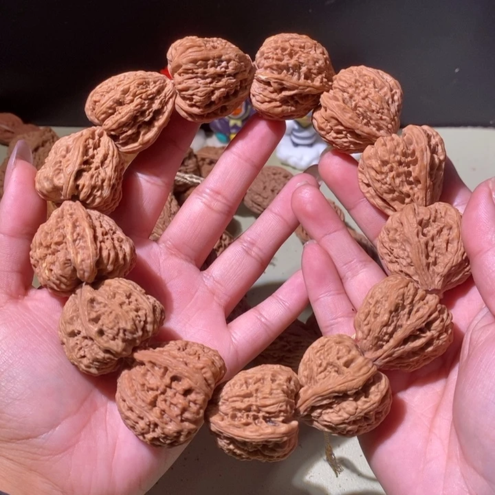 文玩核桃手串……47