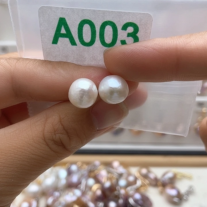 未镶嵌天然珍珠。  漏 漏 漏淡水珍珠