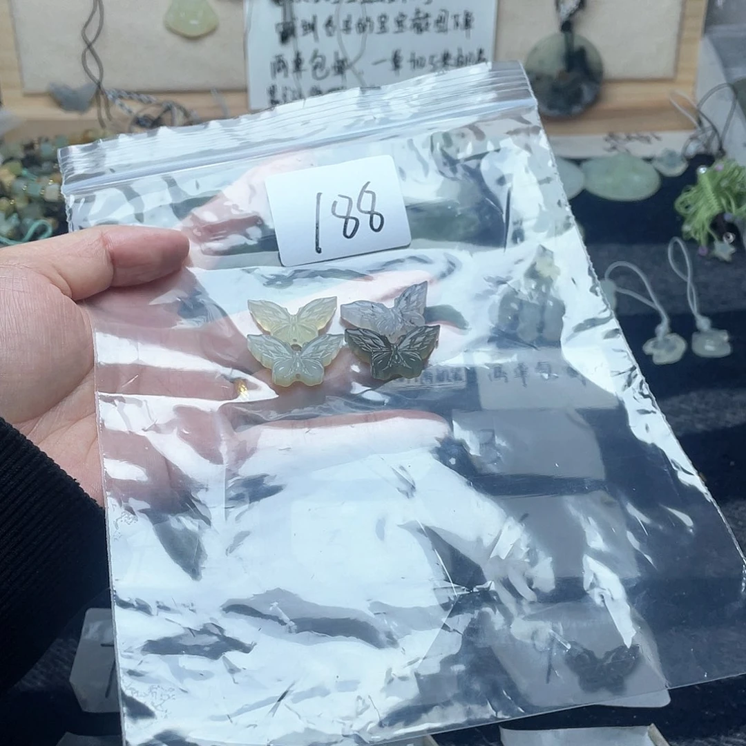 蛇纹石玉颈饰未镶嵌珂****y