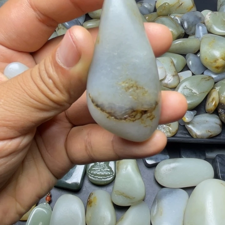 未镶嵌和田玉珠宝半成品
