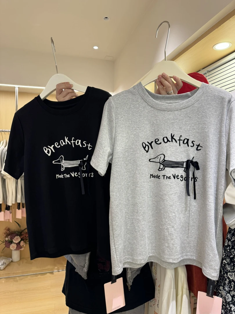 NICE圈圈、腊肠狗立体蝴蝶结短袖质感T袖植绒字母上衣A6654