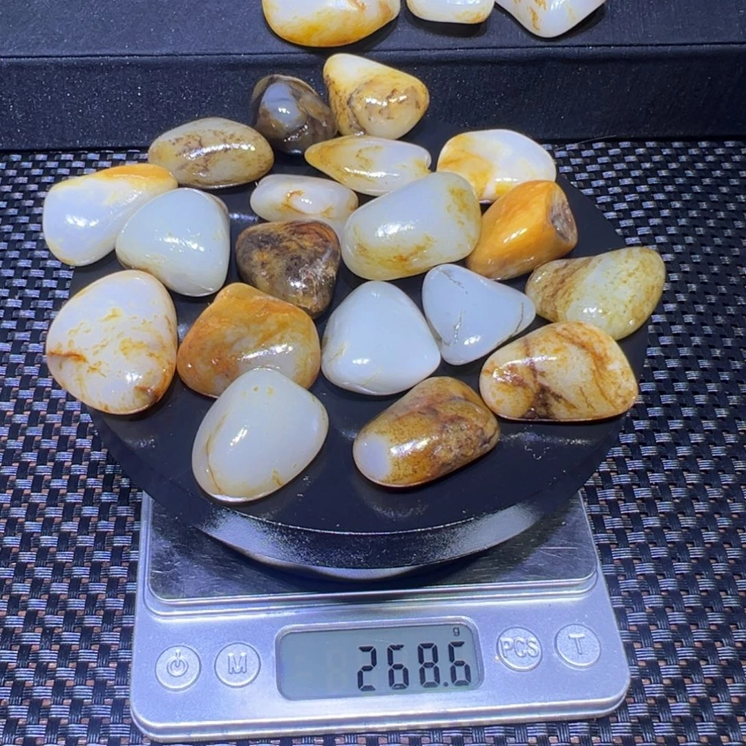 和田玉（子料）未镶嵌吊坠(不含链)268克